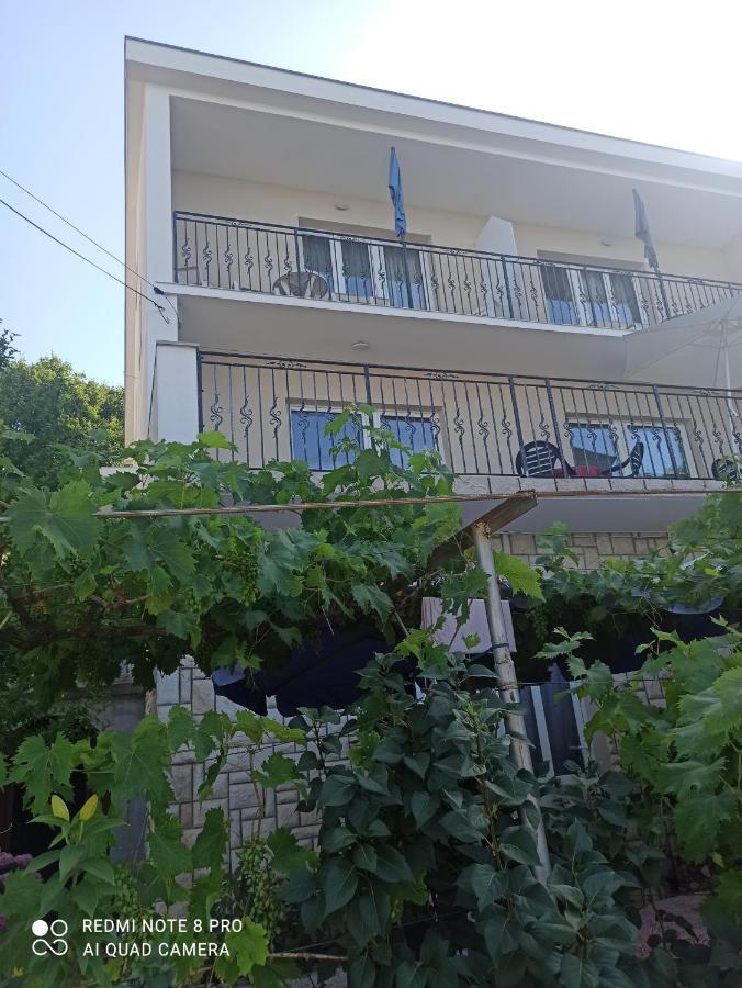 Appartamento App Tony Dramalj Esterno foto